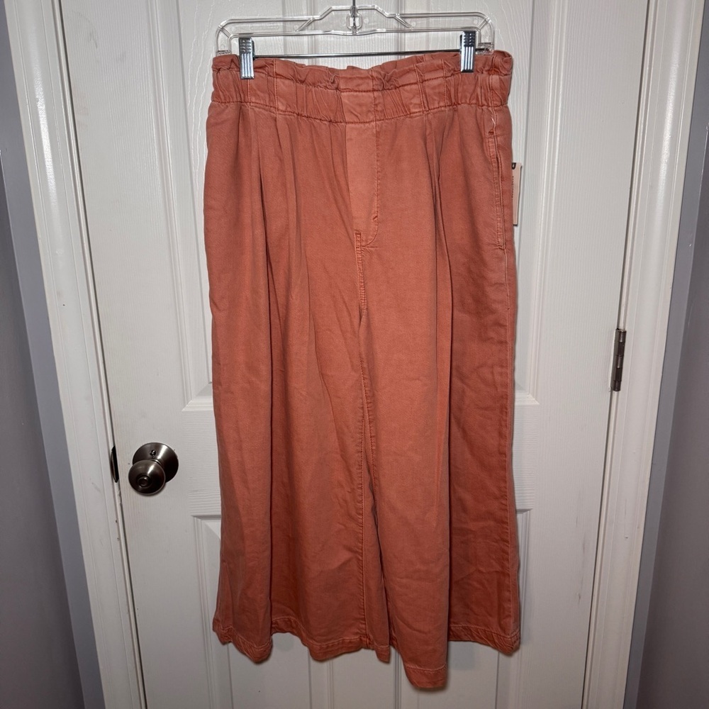 NWT Pilcro High-Rise Cropped Paperbag Jeans - Peach